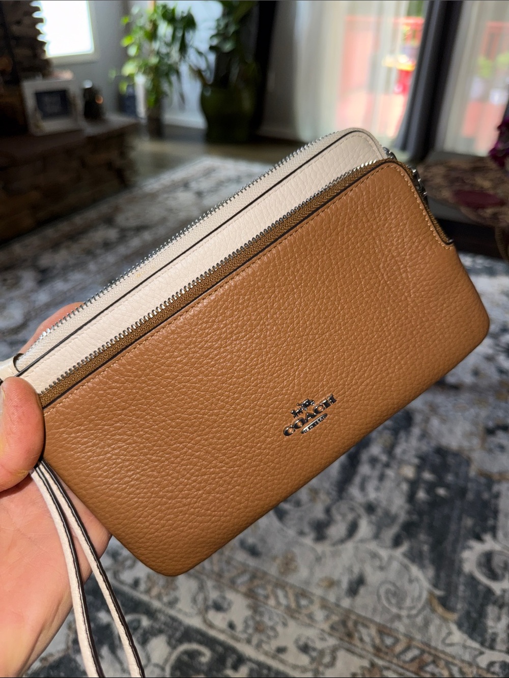Coach Pebbled Leather Double Zip big Wristlet - Tan & Cream